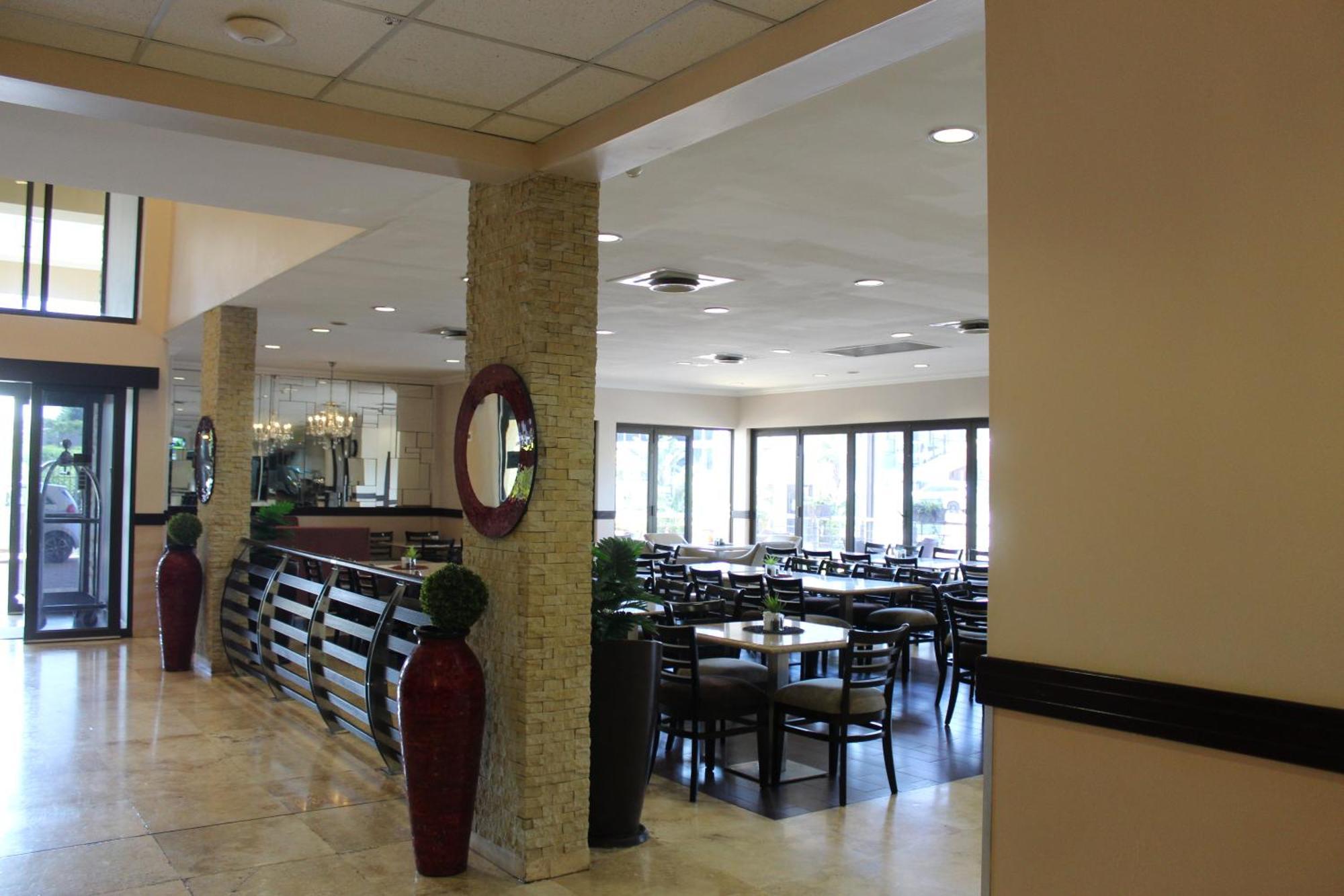 Hampshire Hotel - Ballito Exterior photo